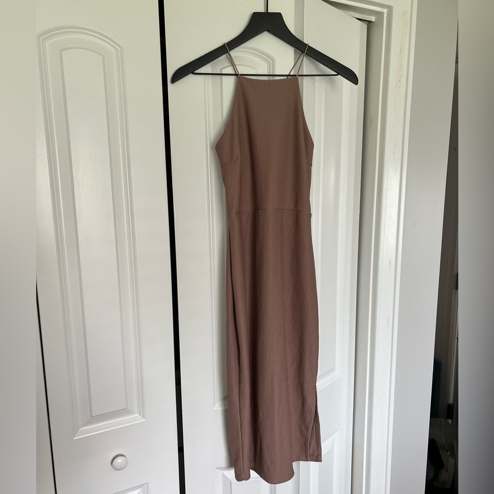 Boohoo ribbed pink midi dress